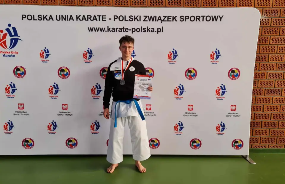 Bartek Kasprzyk Wicemistrzem Polski w karate seniorów
